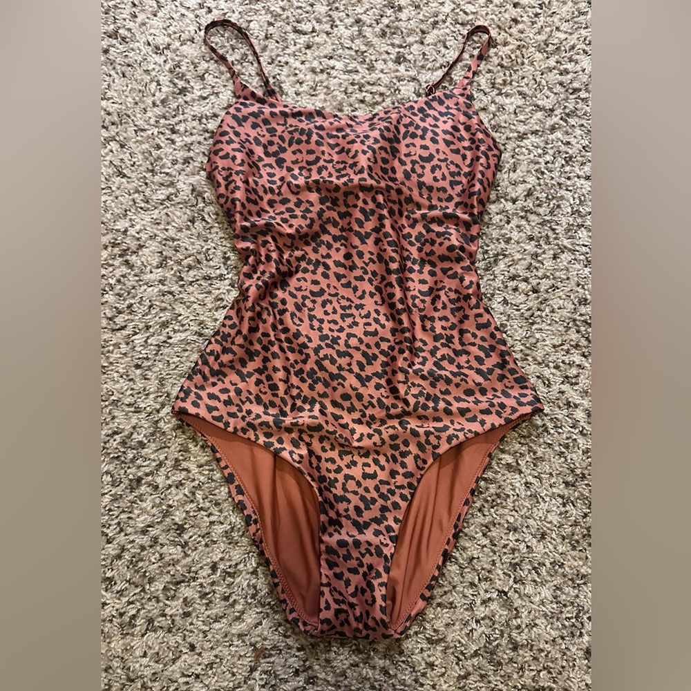 Aerie One Piece Women’s bathing suit.